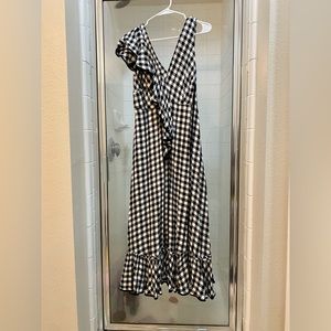 A pea in a pod plaid maternity dress